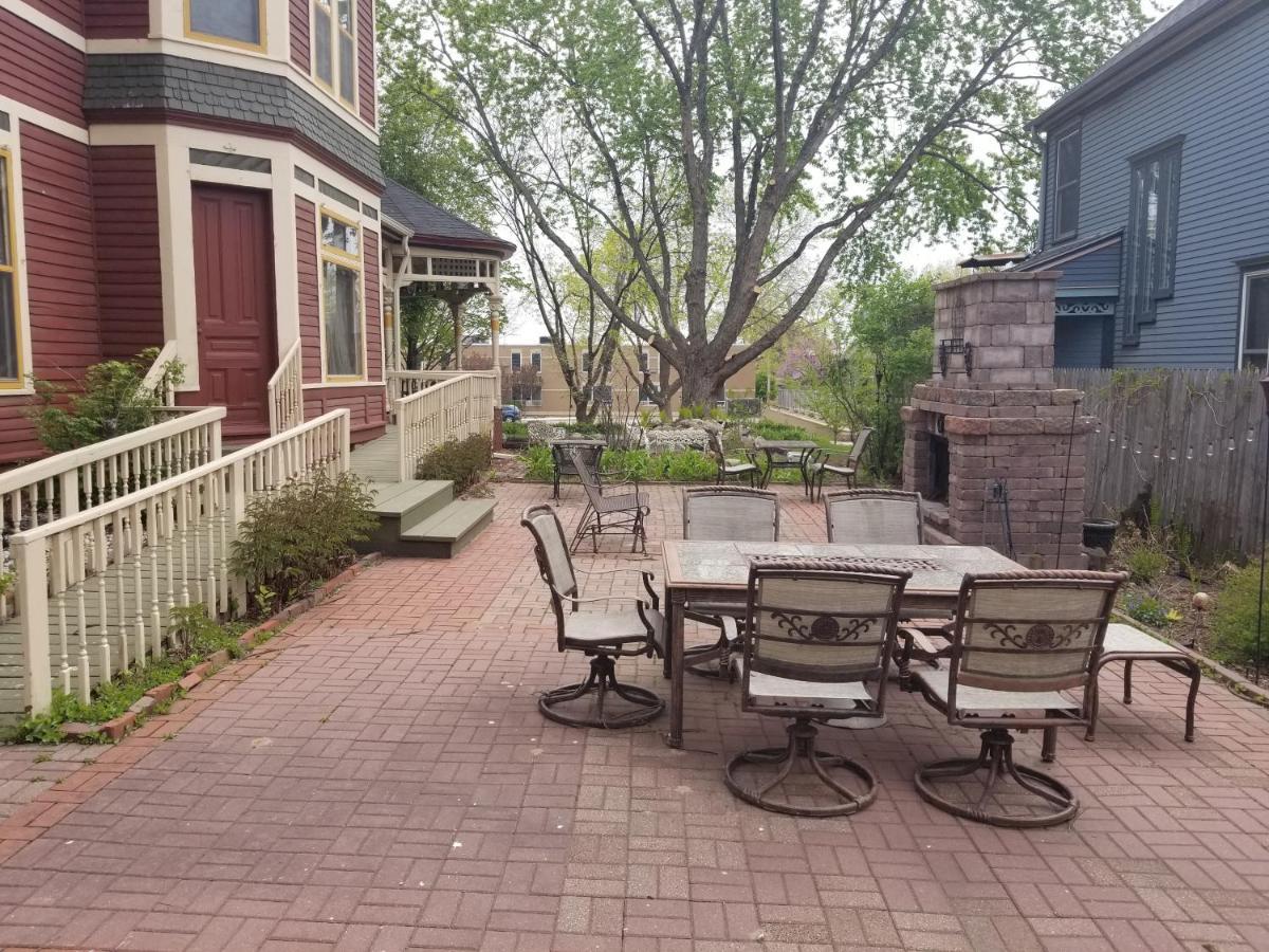 Historic Victorian Bed & Breakfast Sioux Falls