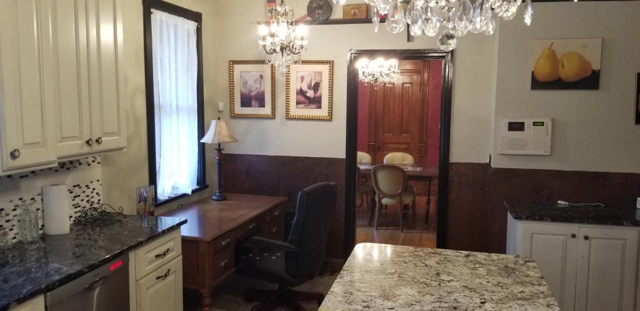 Bed and breakfast Historic Victorian 3*